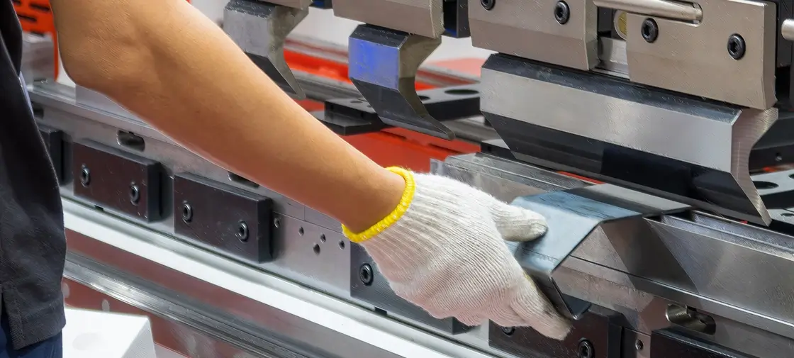 Fabrication de pièces de tôlerie industrielle en Chine